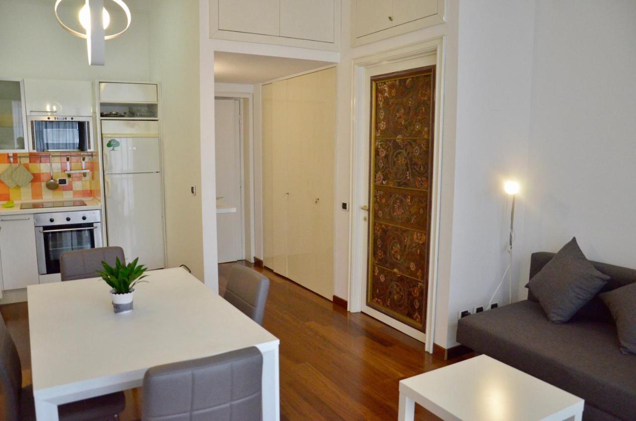 New Renovated Apartment With Balcony Porta Romana 米兰 外观 照片