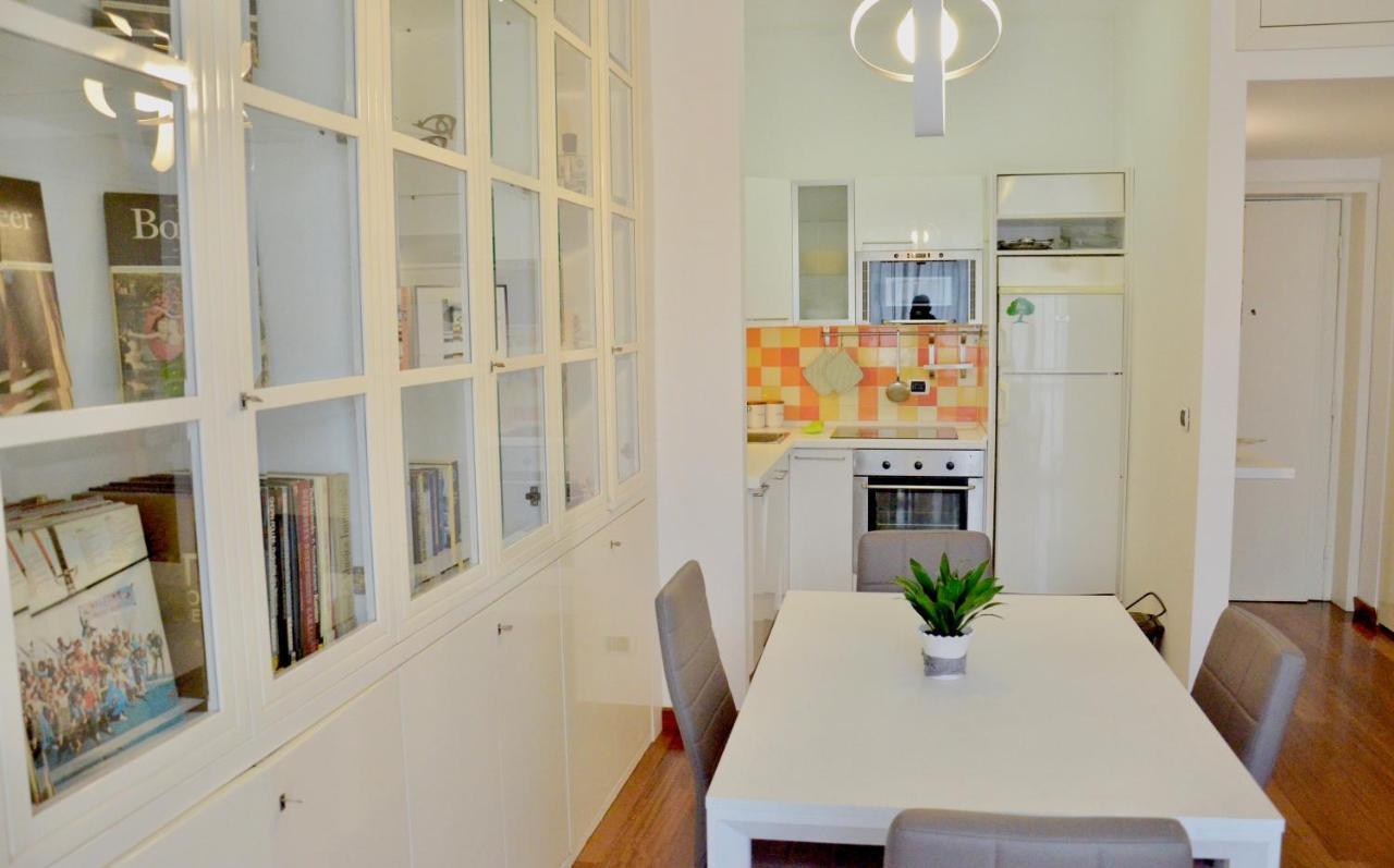 New Renovated Apartment With Balcony Porta Romana 米兰 外观 照片