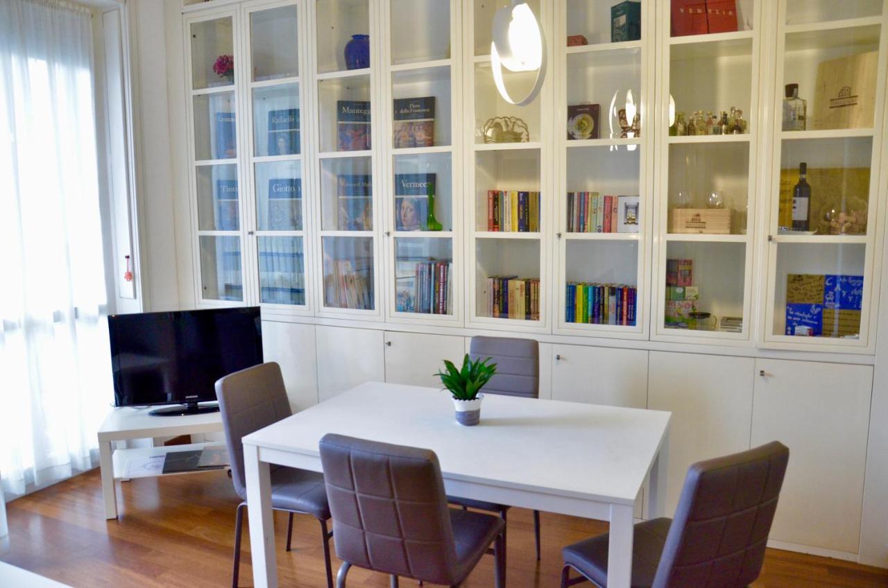 New Renovated Apartment With Balcony Porta Romana 米兰 外观 照片