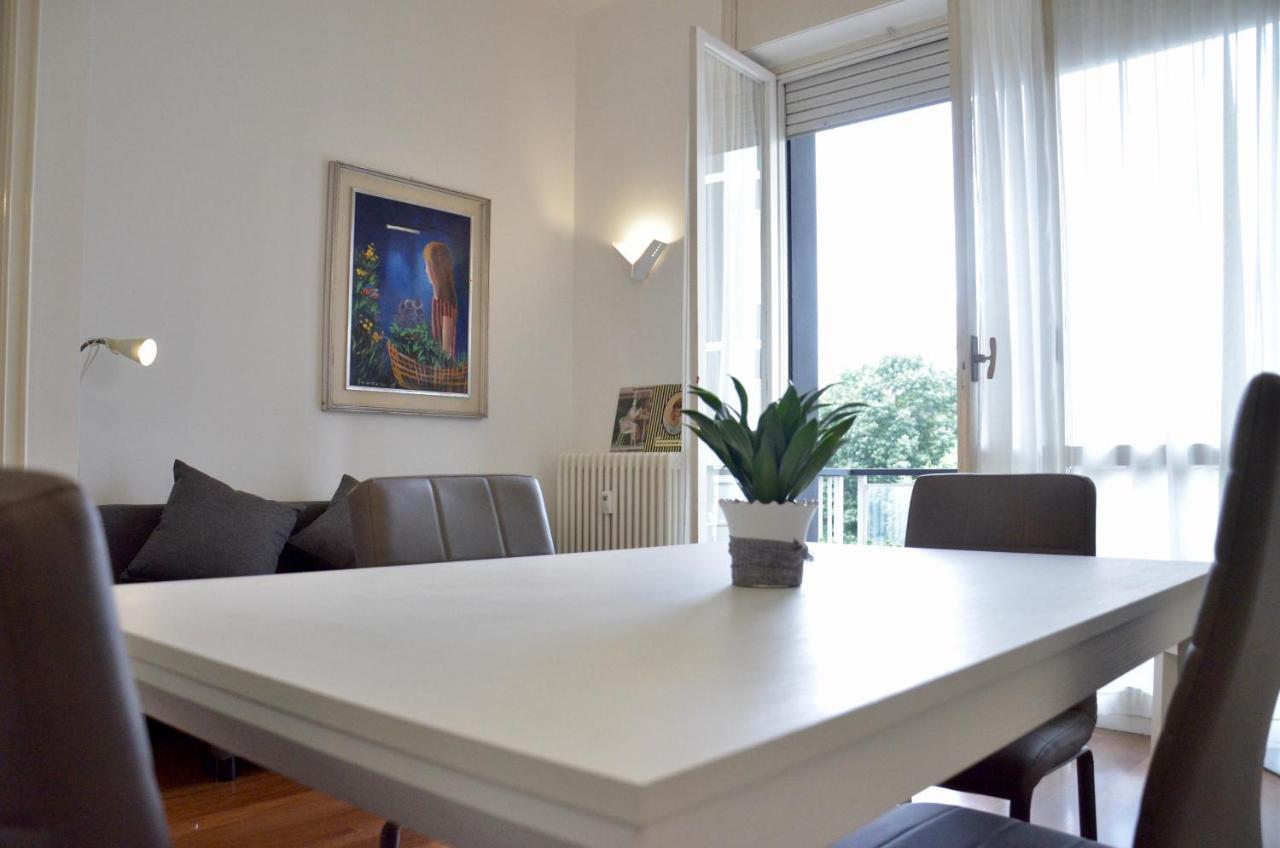 New Renovated Apartment With Balcony Porta Romana 米兰 外观 照片
